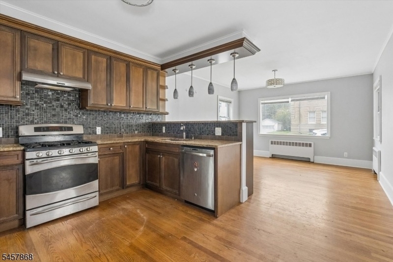 81 Main St - Photo 0