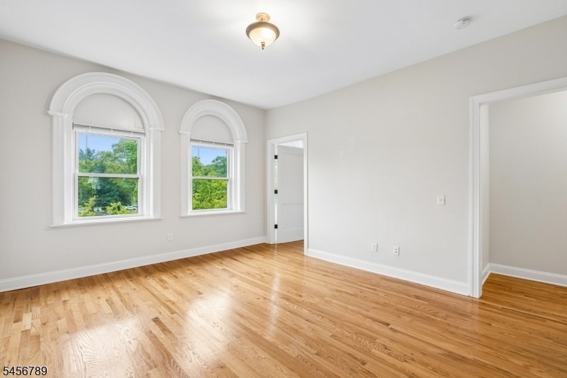 21 Union Pl Unit 3 - Photo 2