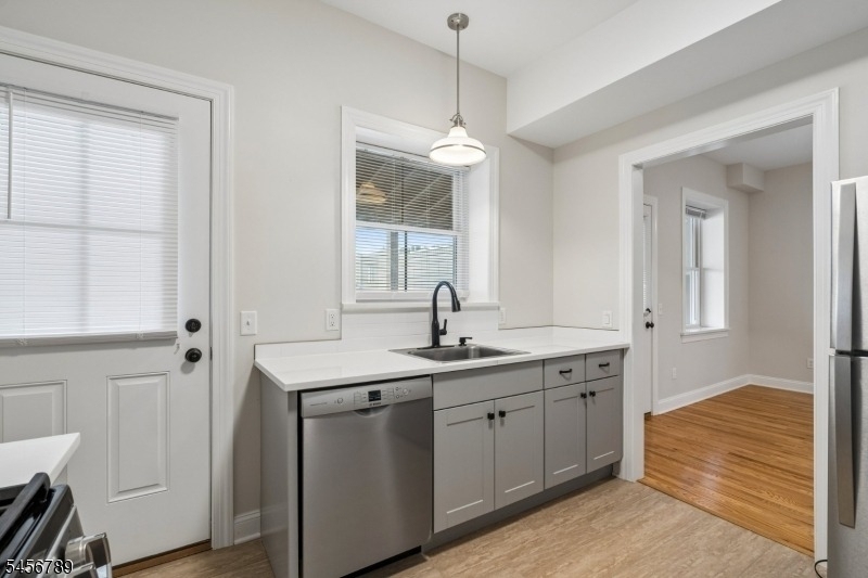 21 Union Pl Unit 3 - Photo 1