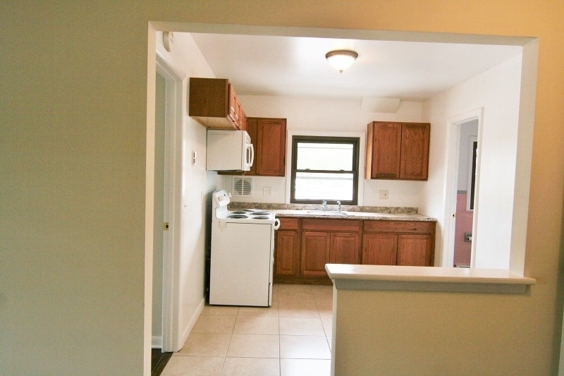 1419 Stuyvesant Ave - Photo 4