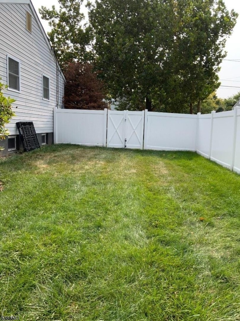 26 Winthrop Rd - Photo 22