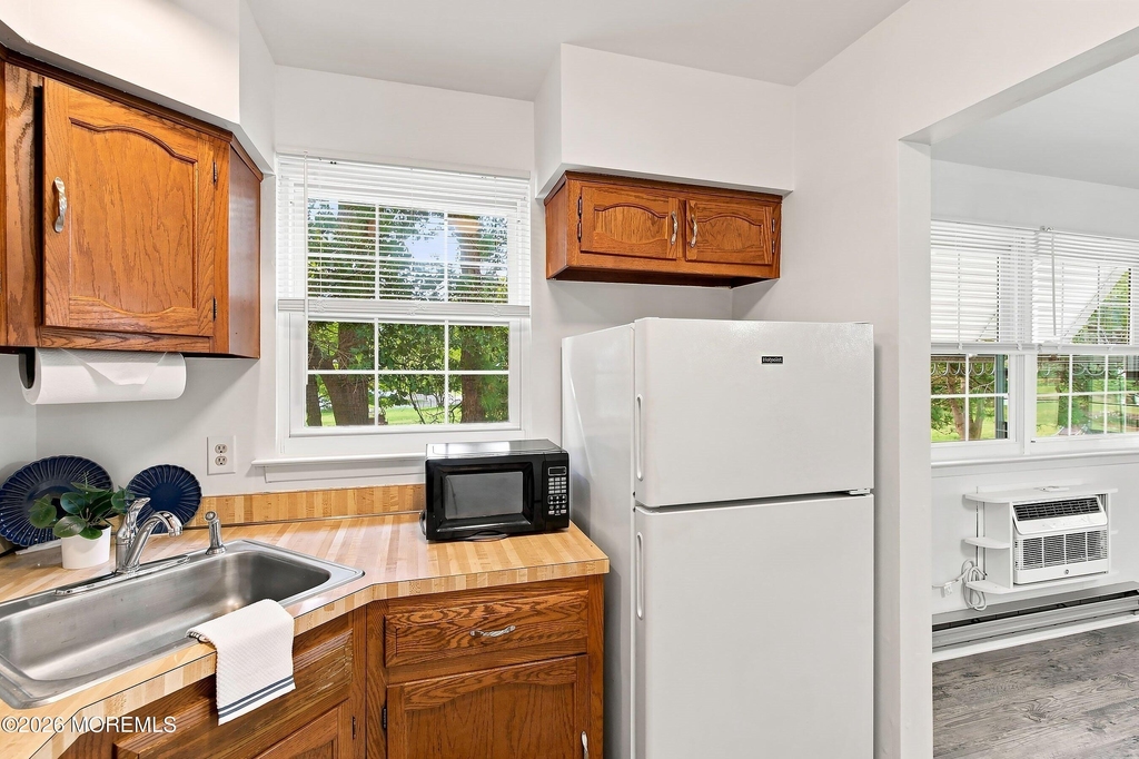 11 Spring Street - Photo 5
