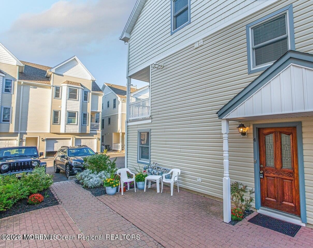 107 Brinley Avenue - Photo 13
