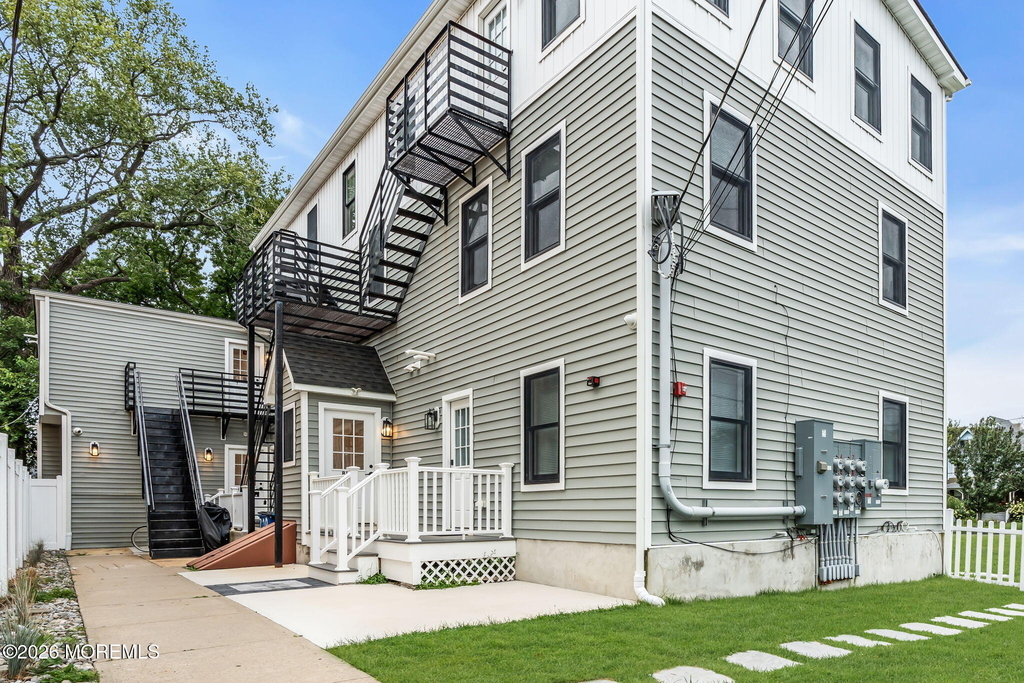 700 1st Avenue - Photo 13