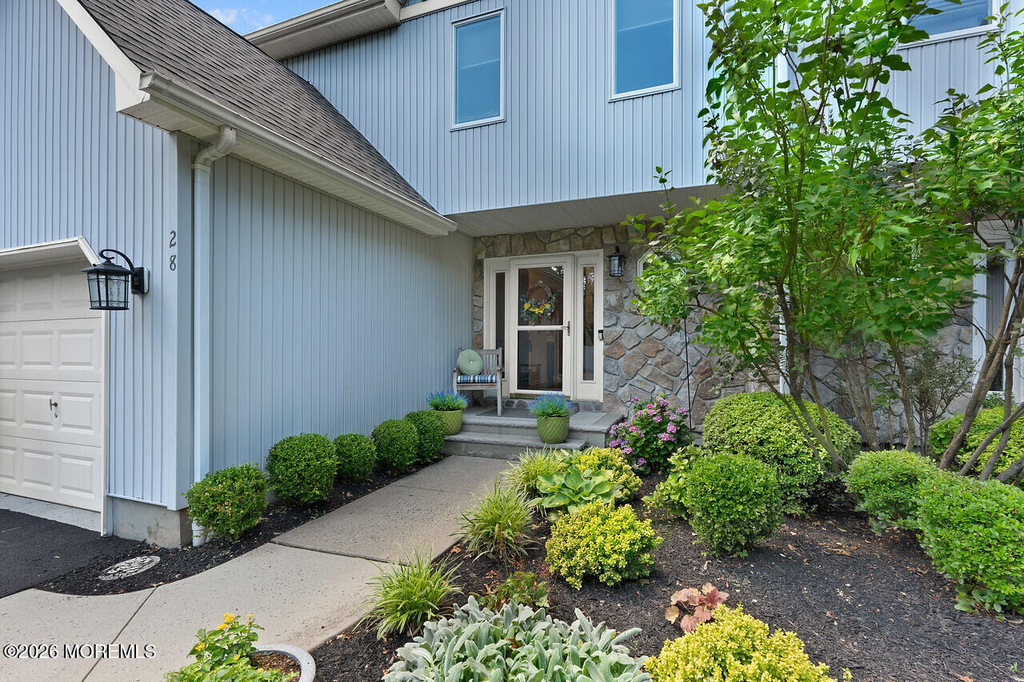 28 Hickory Lane - Photo 0
