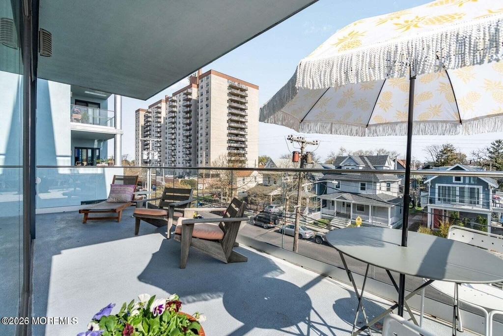 510 Monroe Avenue - Photo 3