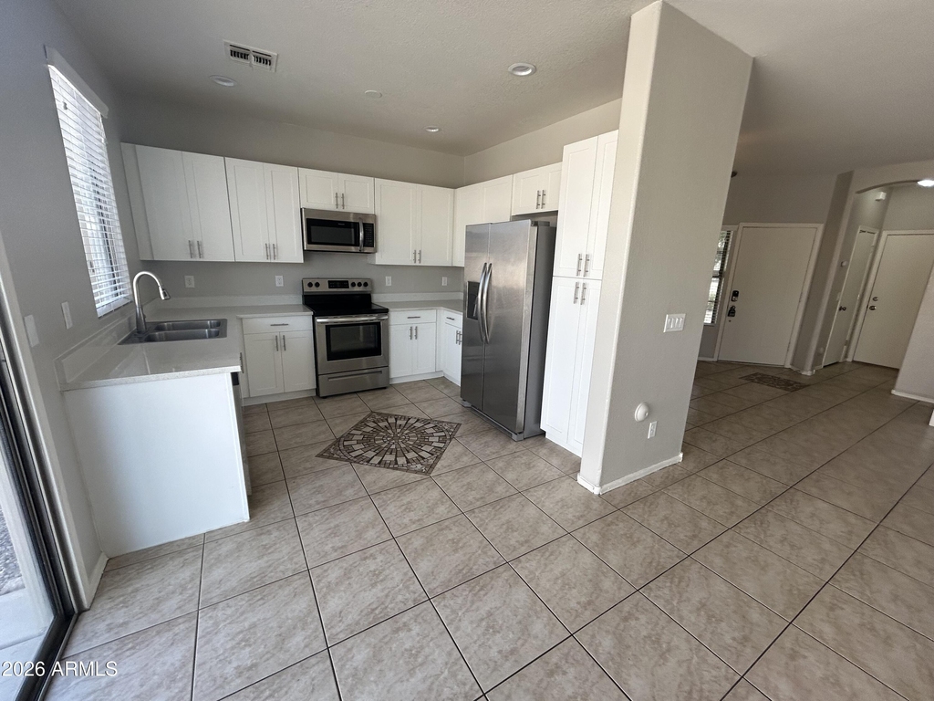 858 E Nardini Street - Photo 2