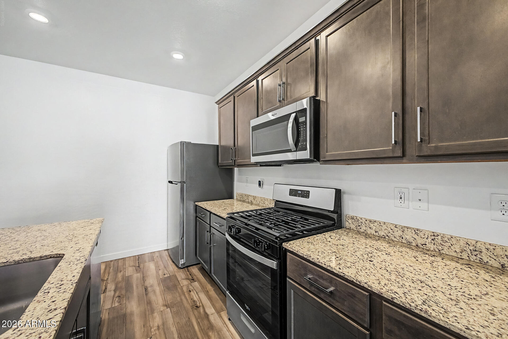 24564 W St Catherine Avenue - Photo 11