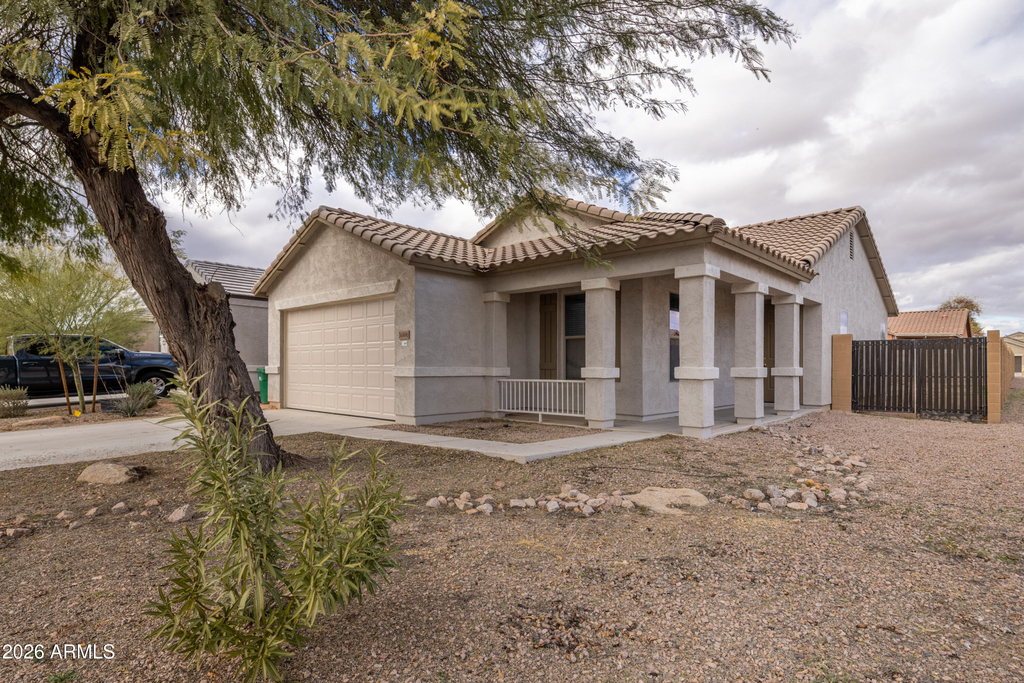 36496 W Pampoloma Avenue - Photo 1