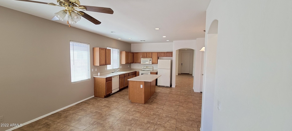 1414 E Bautista Road - Photo 3