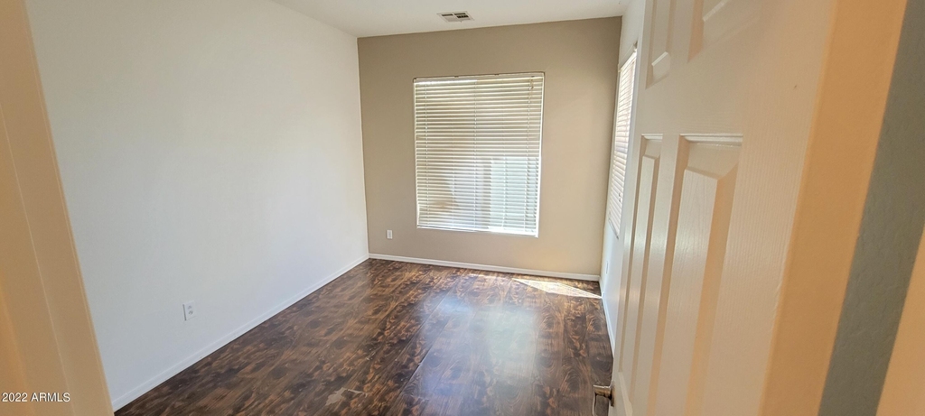 1414 E Bautista Road - Photo 17