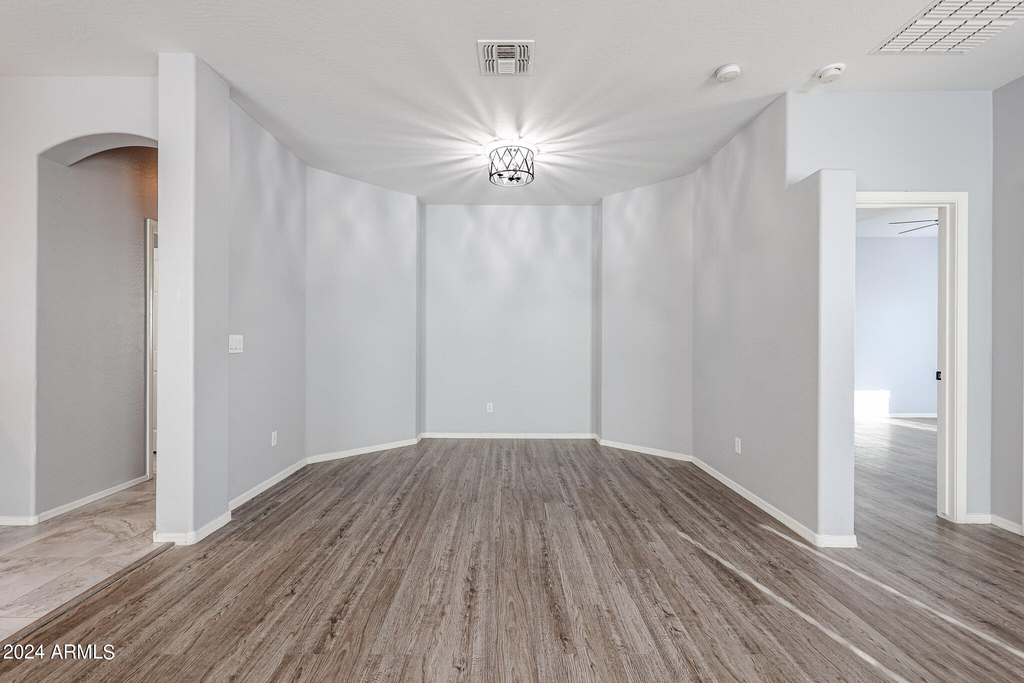 15301 N 138th Lane - Photo 8