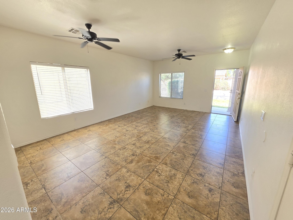 30469 N Plantation Drive - Photo 3
