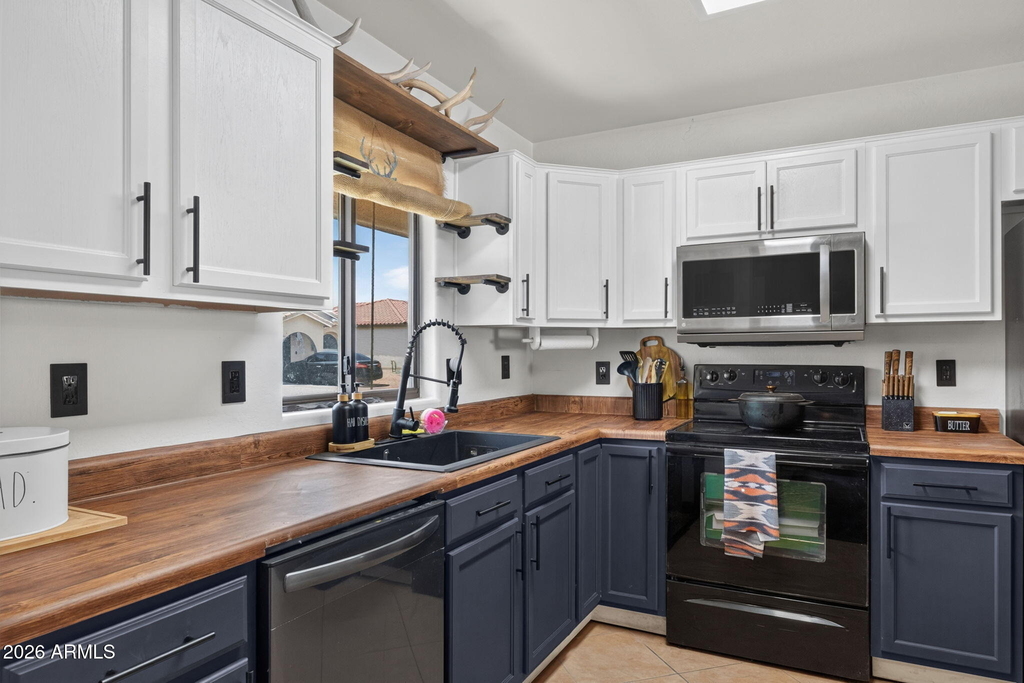 2681 S Powell Road - Photo 11
