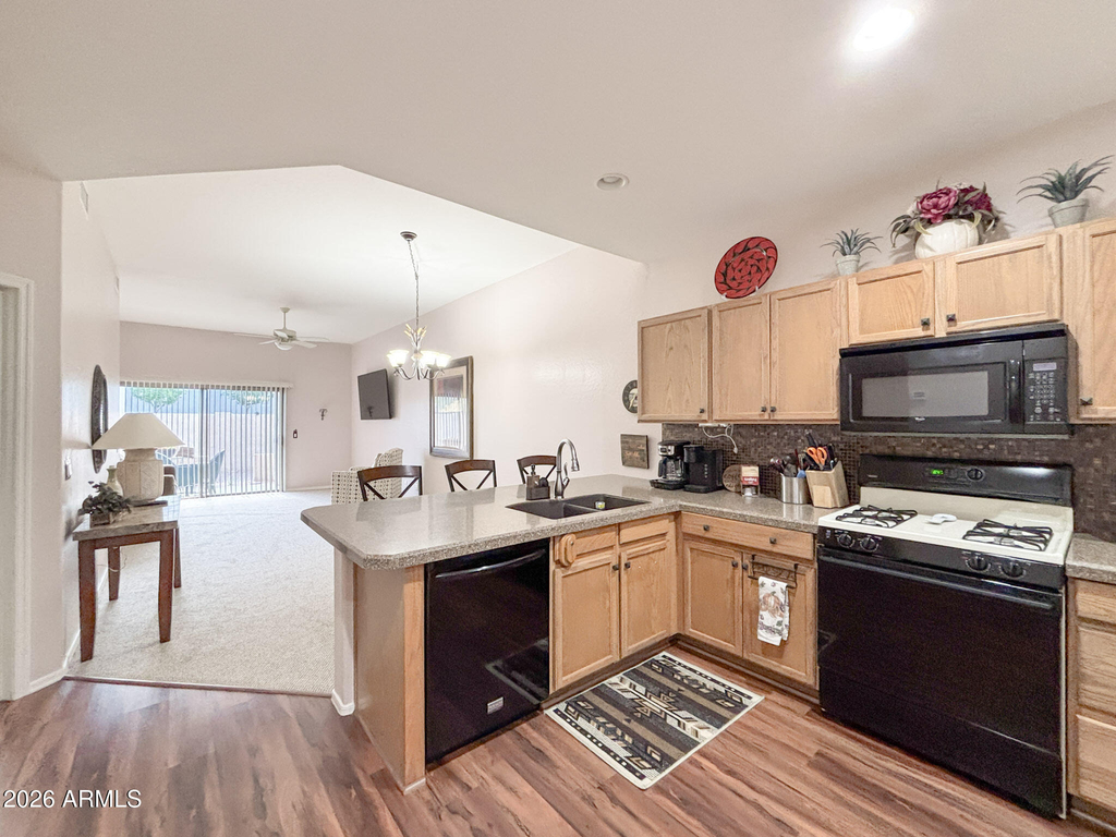 205 N 74th Street - Photo 9