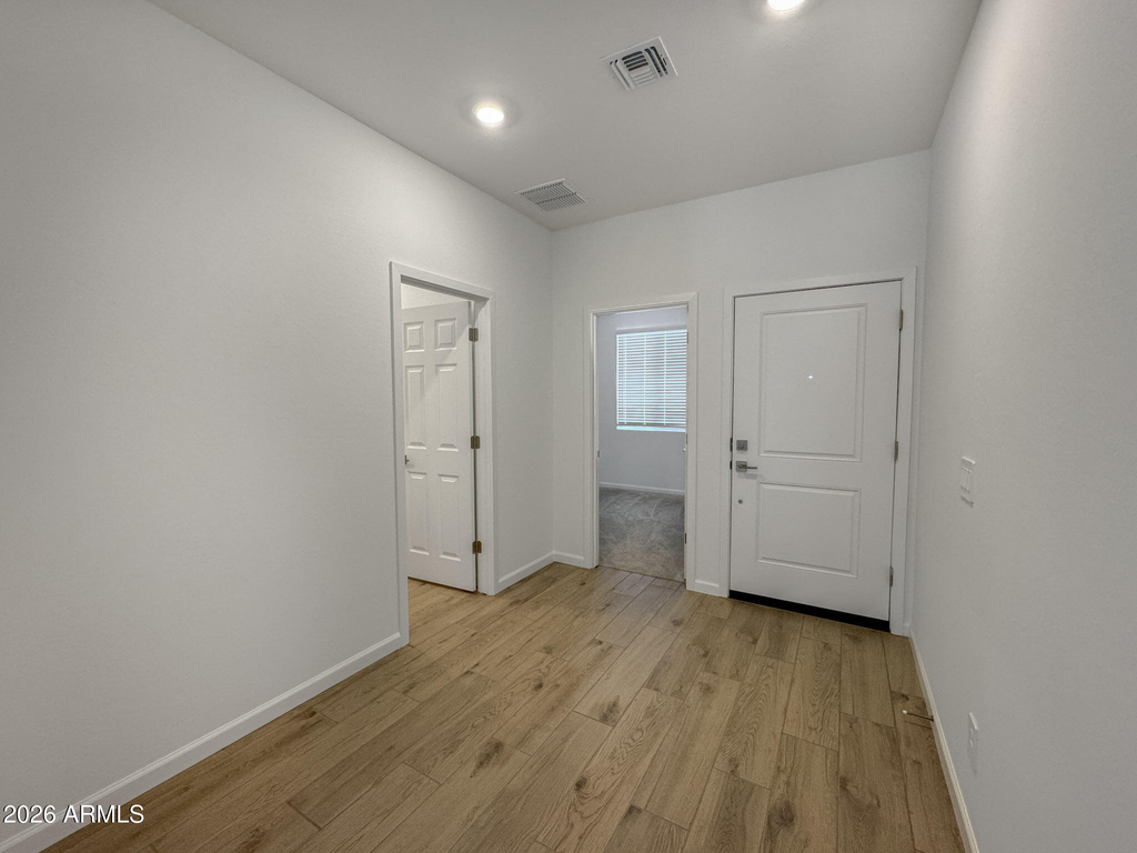 18236 W Avenida Del Sol -- - Photo 4