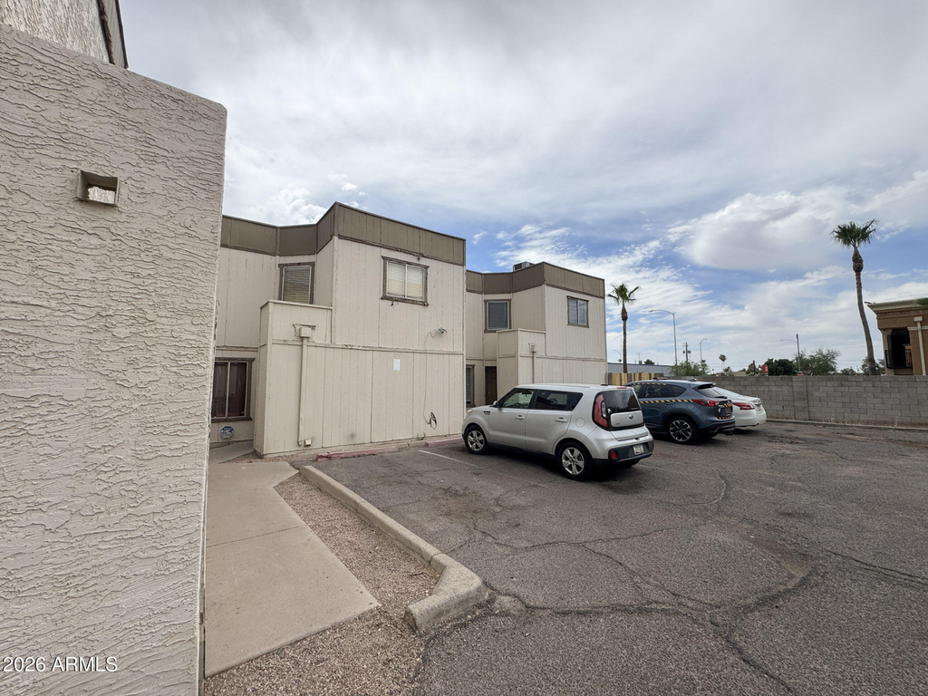 1765 E Pepper Circle - Photo 3