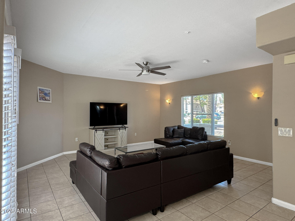 1081 W 1st Street - Photo 16