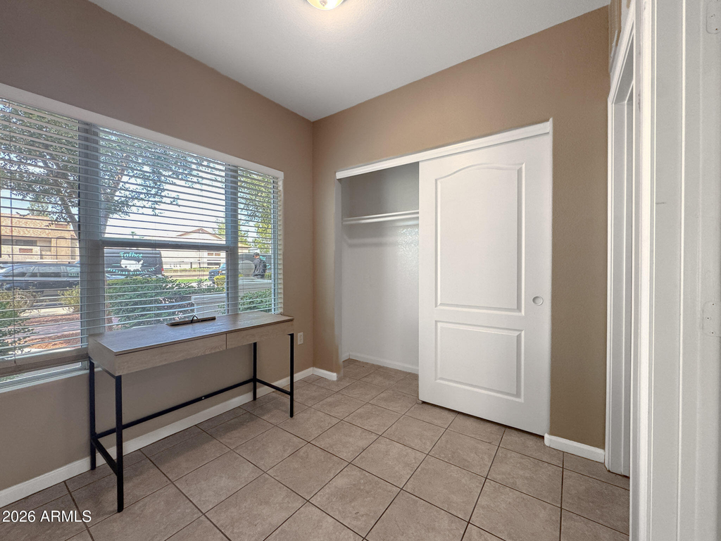 1081 W 1st Street - Photo 9