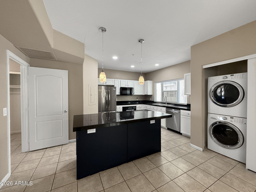 1081 W 1st Street - Photo 11