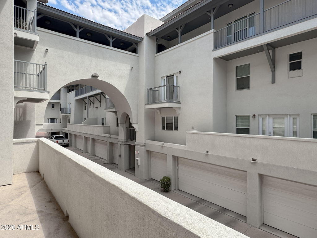 1081 W 1st Street - Photo 18