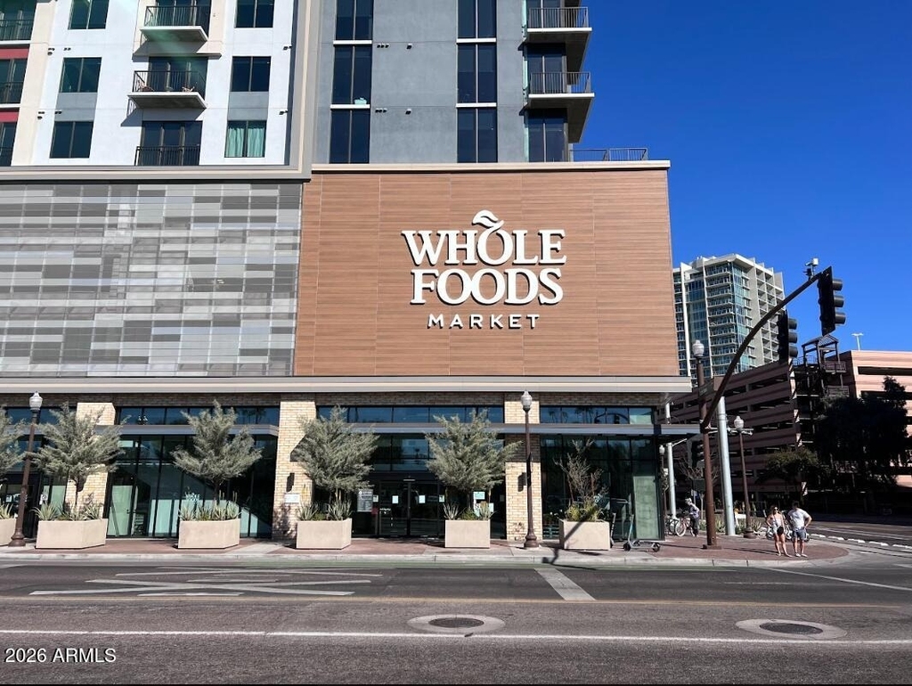 1081 W 1st Street - Photo 40