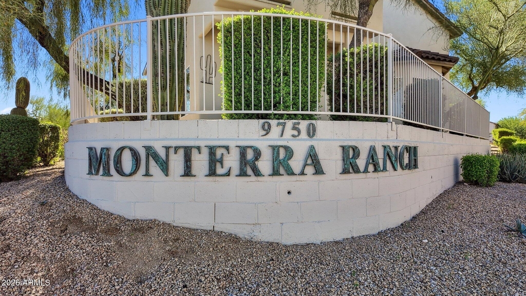 9750 N Monterey Drive - Photo 33