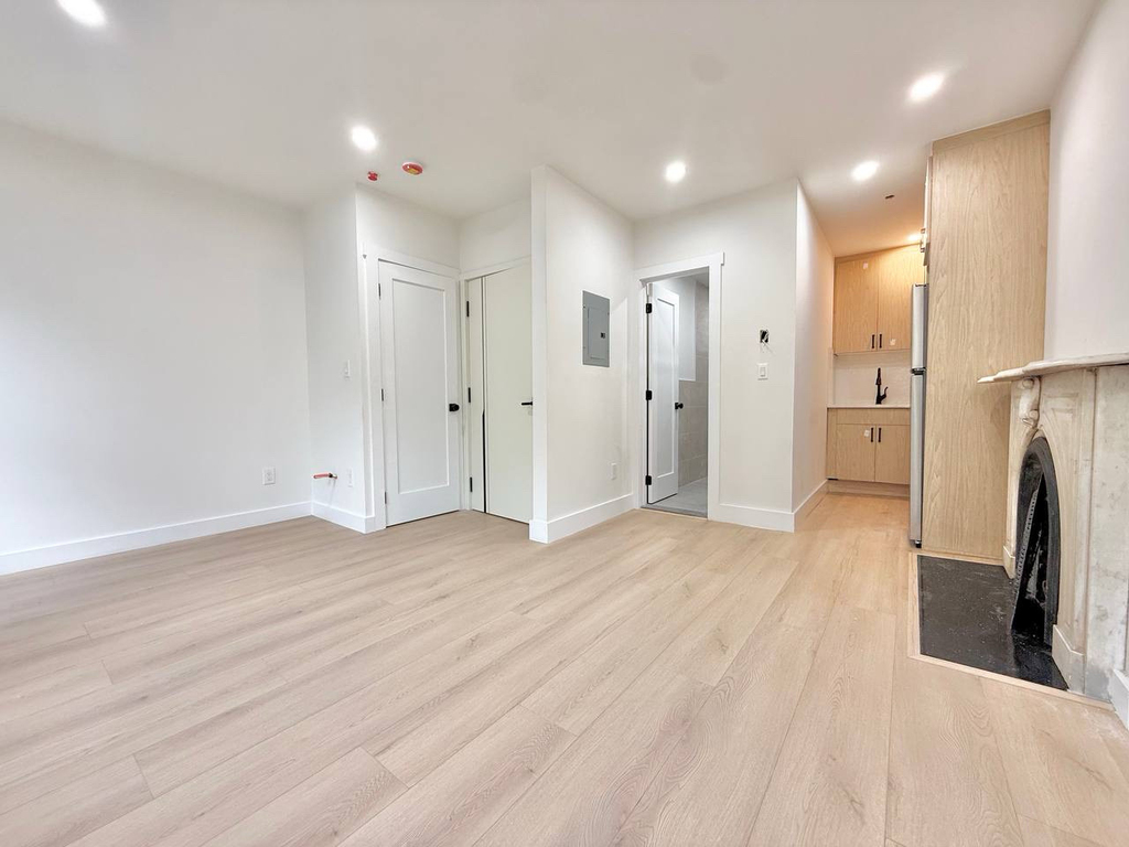 20 Hancock Street - Photo 2