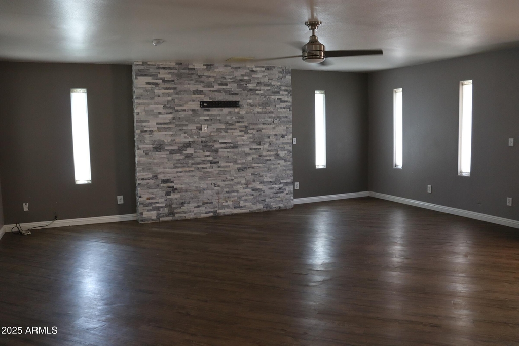 5121 W Mcneil Street - Photo 2