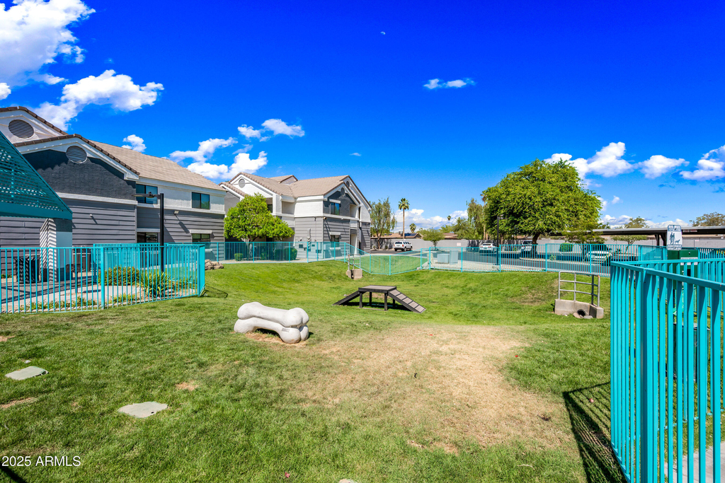3065 N 67th Avenue - Photo 29