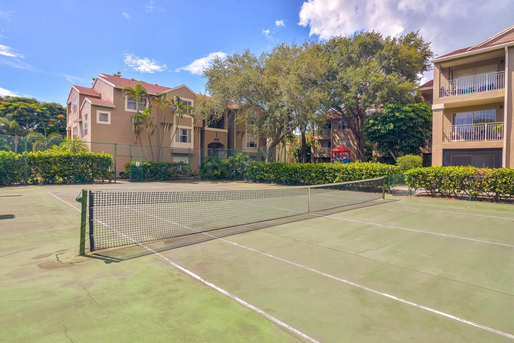 1845 Palm Cove Boulevard - Photo 26