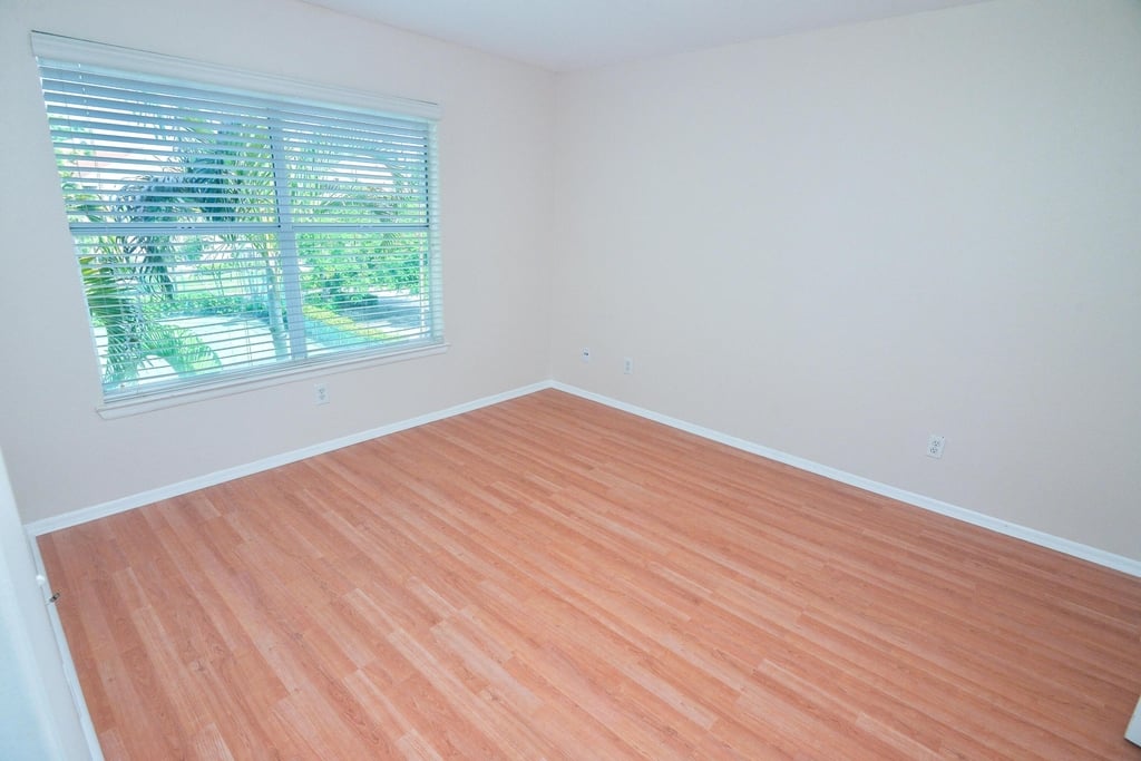 1845 Palm Cove Boulevard - Photo 13