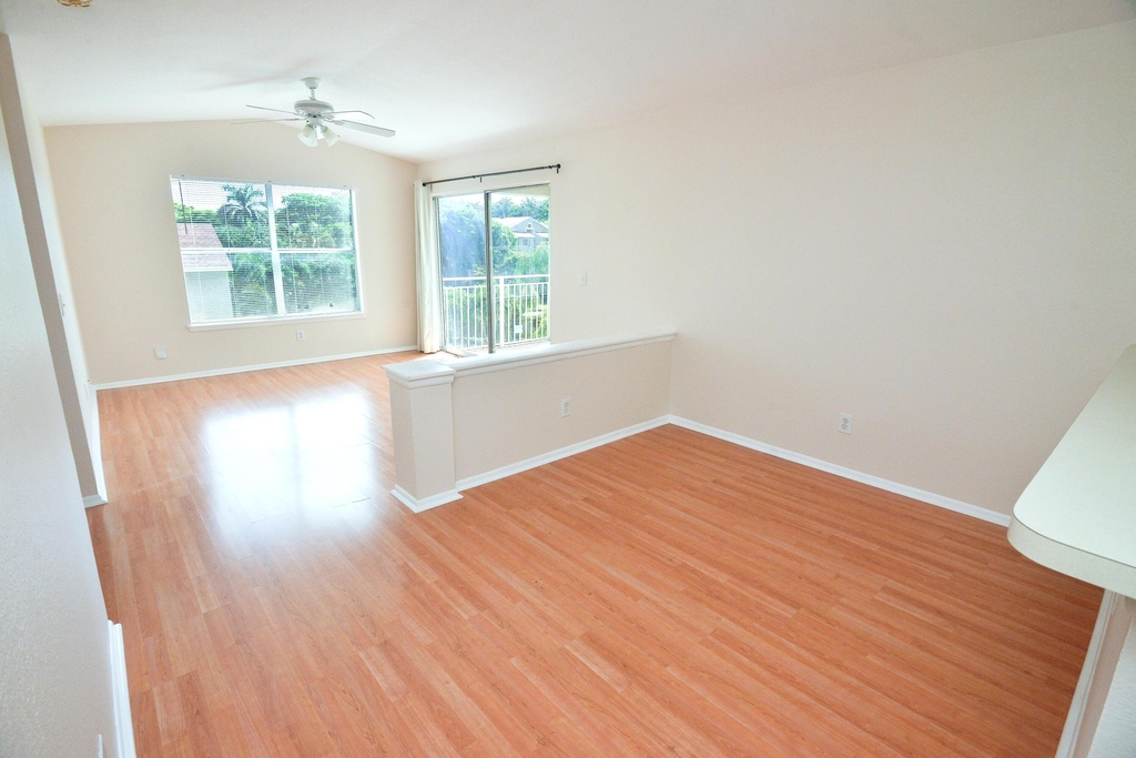 1845 Palm Cove Boulevard - Photo 6