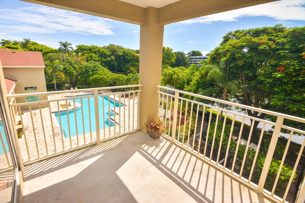 1845 Palm Cove Boulevard - Photo 20