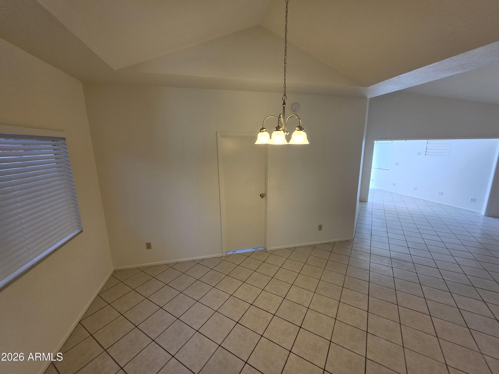 8229 W Yucca Street - Photo 7