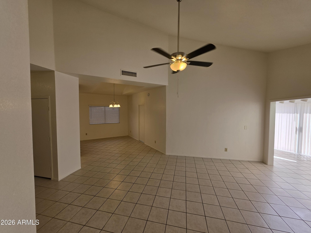 8229 W Yucca Street - Photo 2