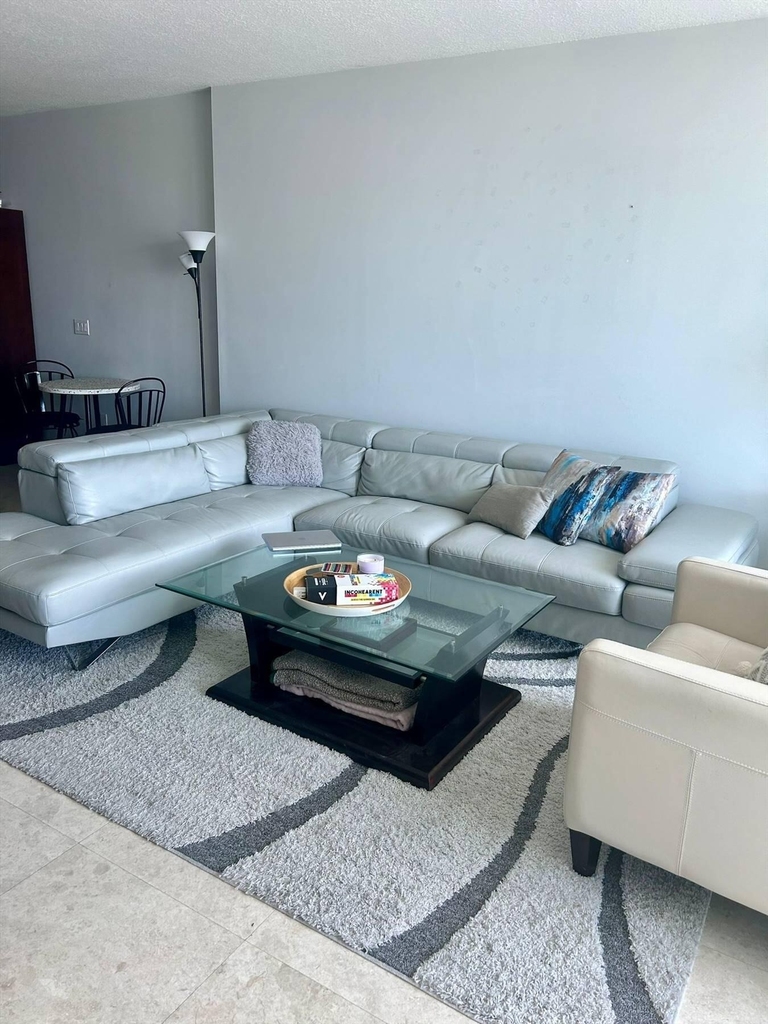 185 Sw 7th Street - Photo 18