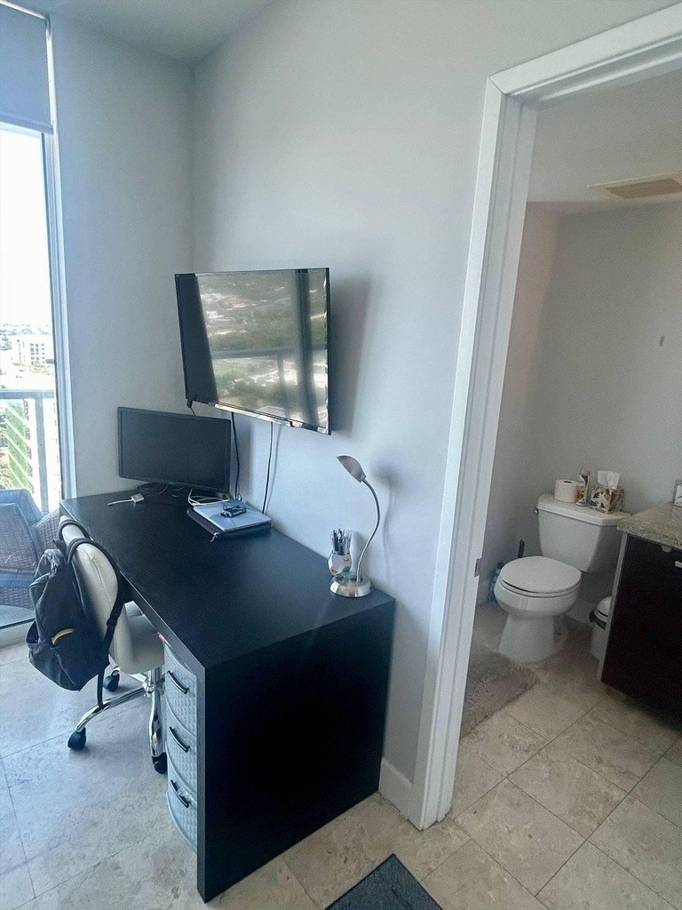 185 Sw 7th Street - Photo 23