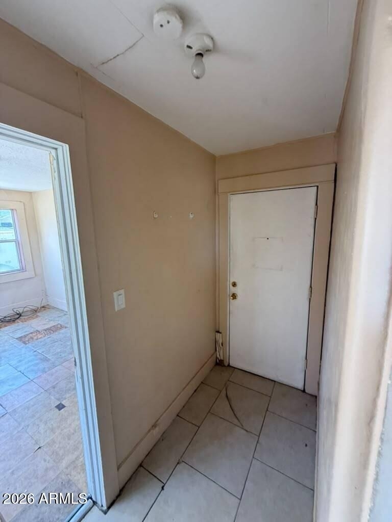 1165 E 10th Street - Photo 8
