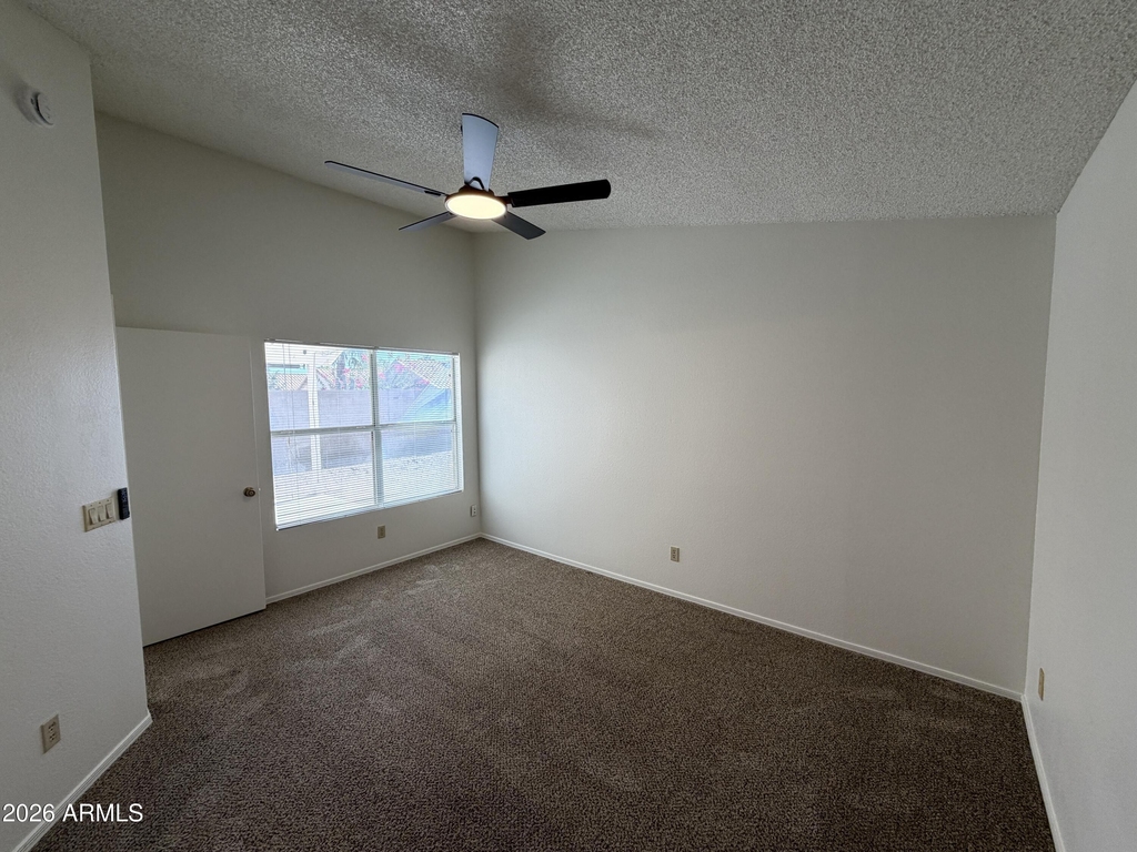 2915 E Amber Ridge Way - Photo 14