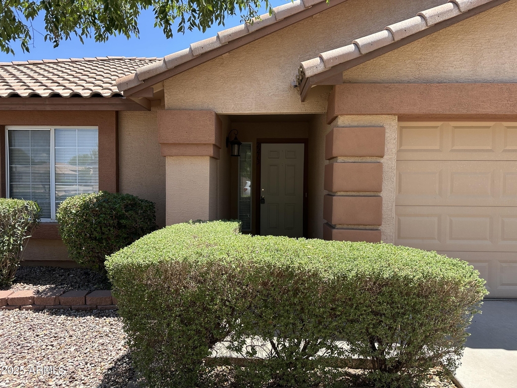 2213 S Tucana Lane - Photo 1