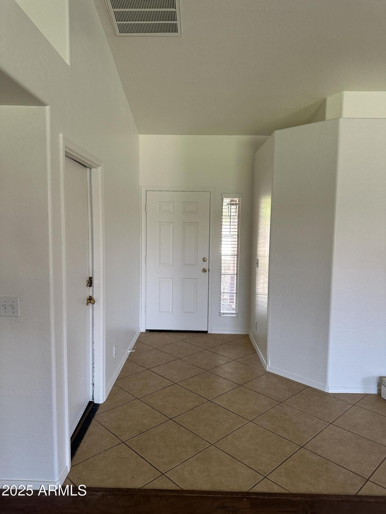 2213 S Tucana Lane - Photo 2
