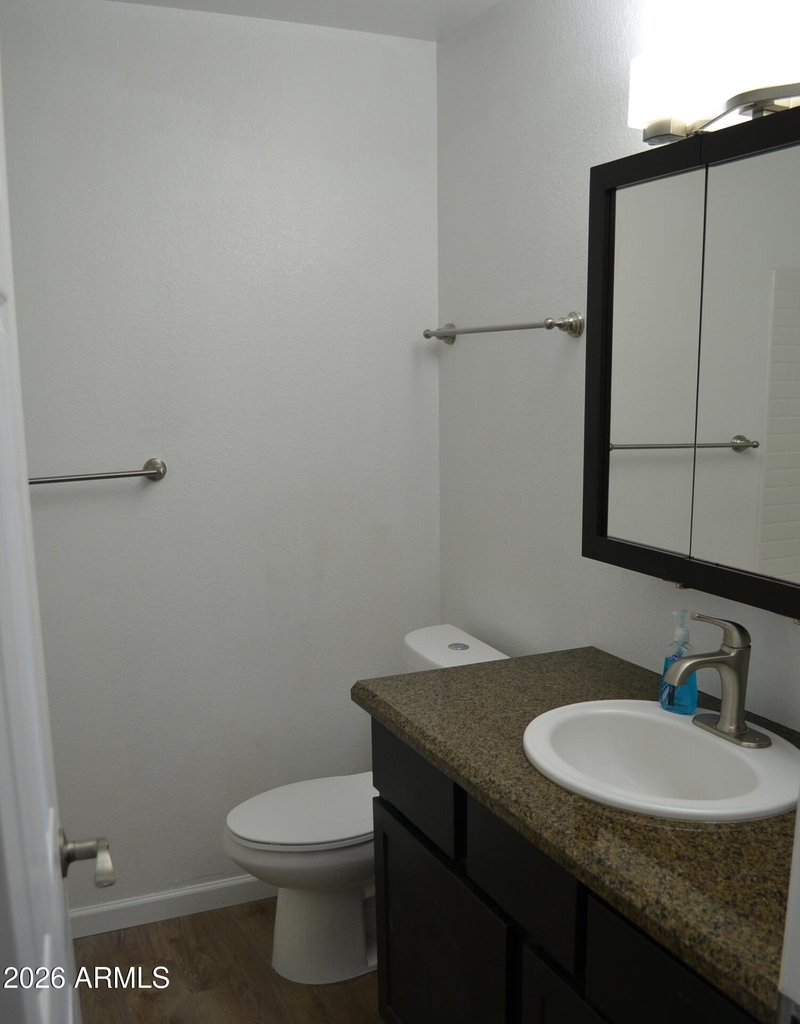 483 E 10th Avenue - Photo 7