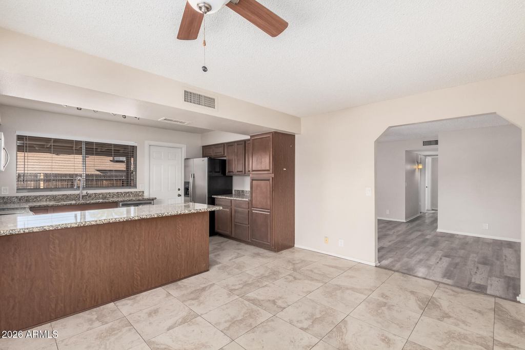 300 W El Alba Way - Photo 4