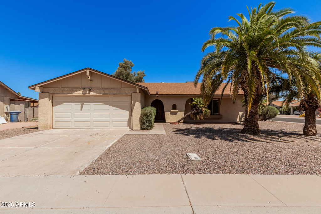 300 W El Alba Way - Photo 1