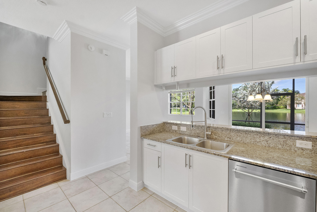 3505 Lakeside Drive - Photo 9