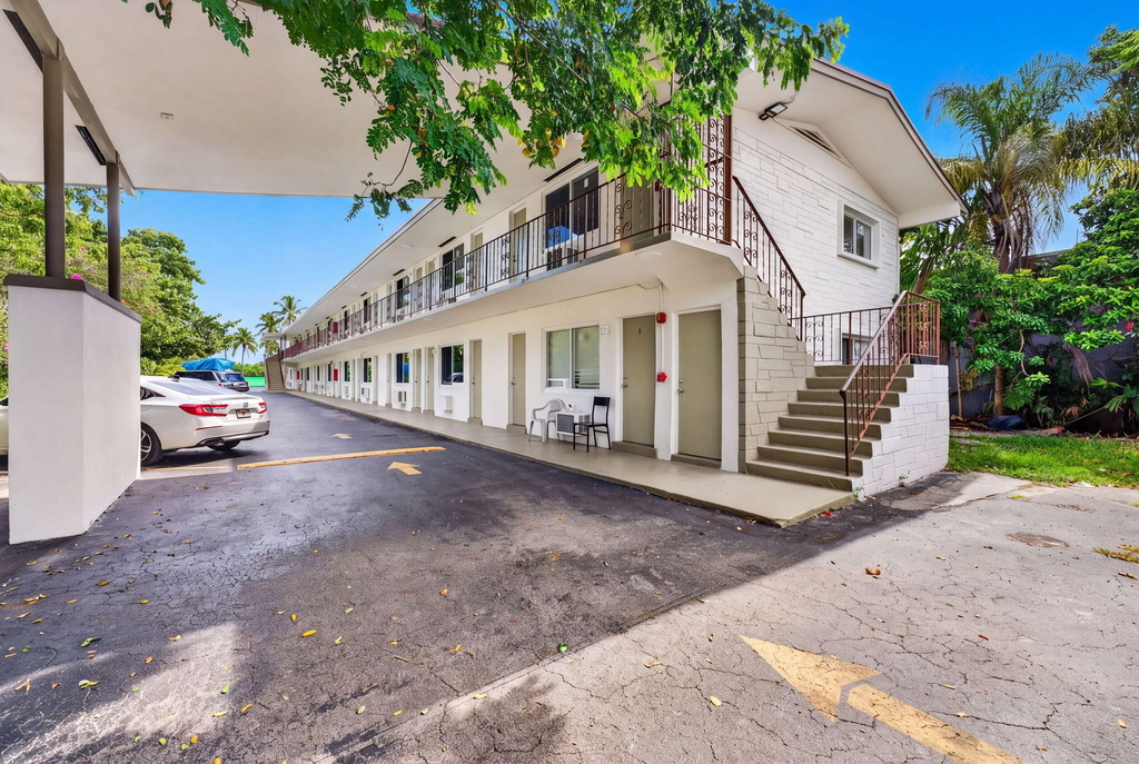 60 Nw 79th Street - Photo 14