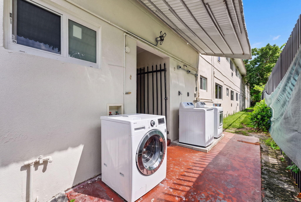 60 Nw 79th Street - Photo 21