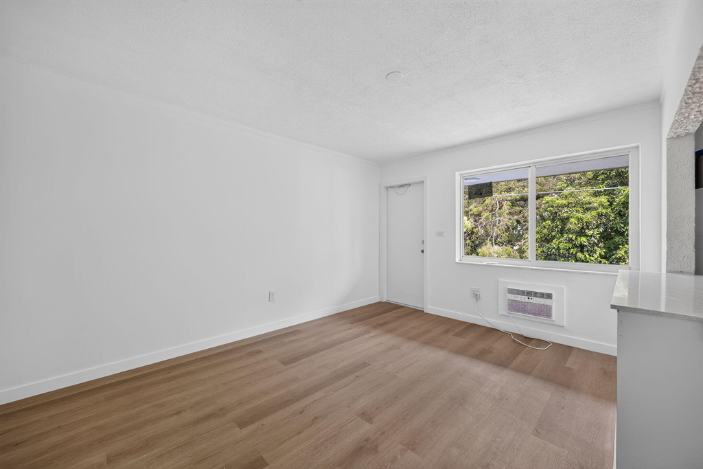 60 Nw 79th Street - Photo 6