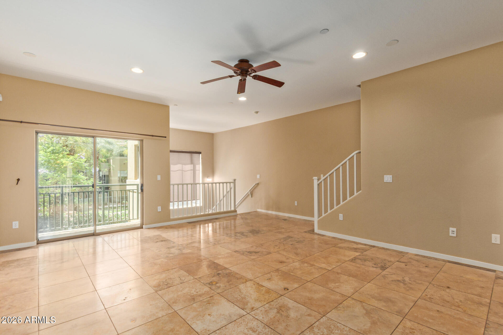 815 E Rose Lane - Photo 2